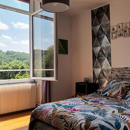 Appartement Chaleureux De 82M2 Proche De Vulcania Pontaumur Eksteriør billede