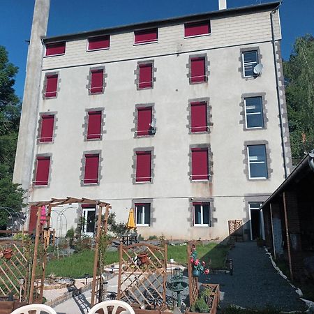 Appartement Chaleureux De 82M2 Proche De Vulcania Pontaumur Eksteriør billede