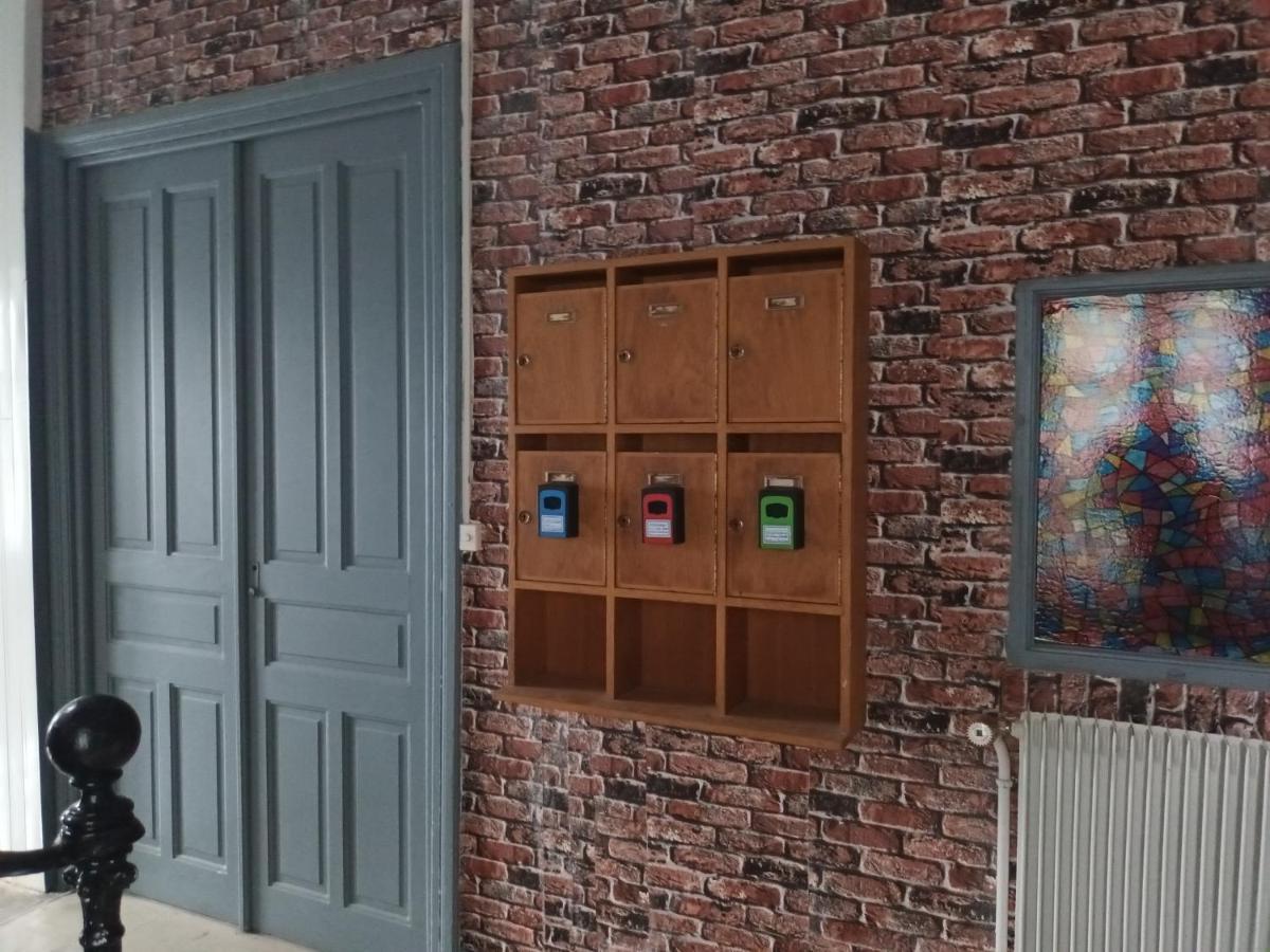Appartement Chaleureux De 82M2 Proche De Vulcania Pontaumur Eksteriør billede